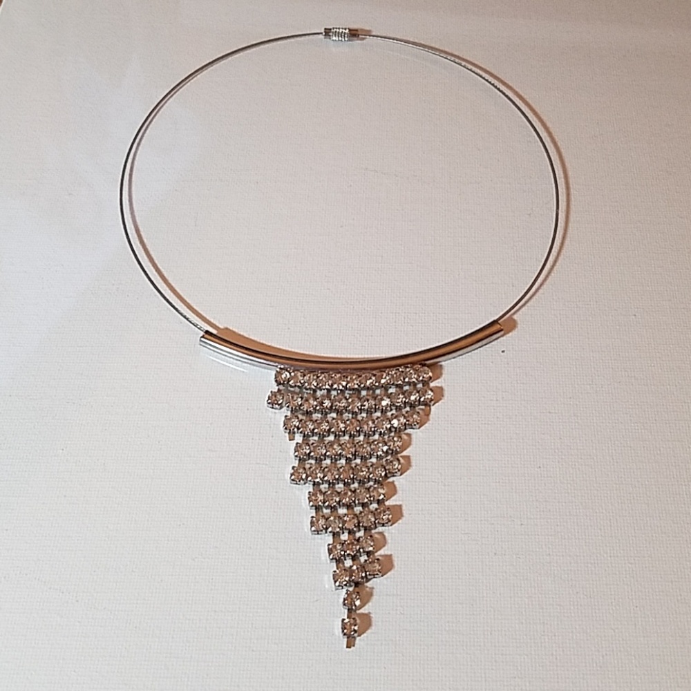 Vintage Rhinestone Silver Tone 16" Wire Necklace